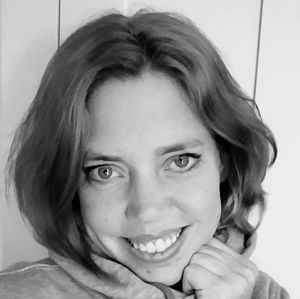 Meet your Posher, Holly